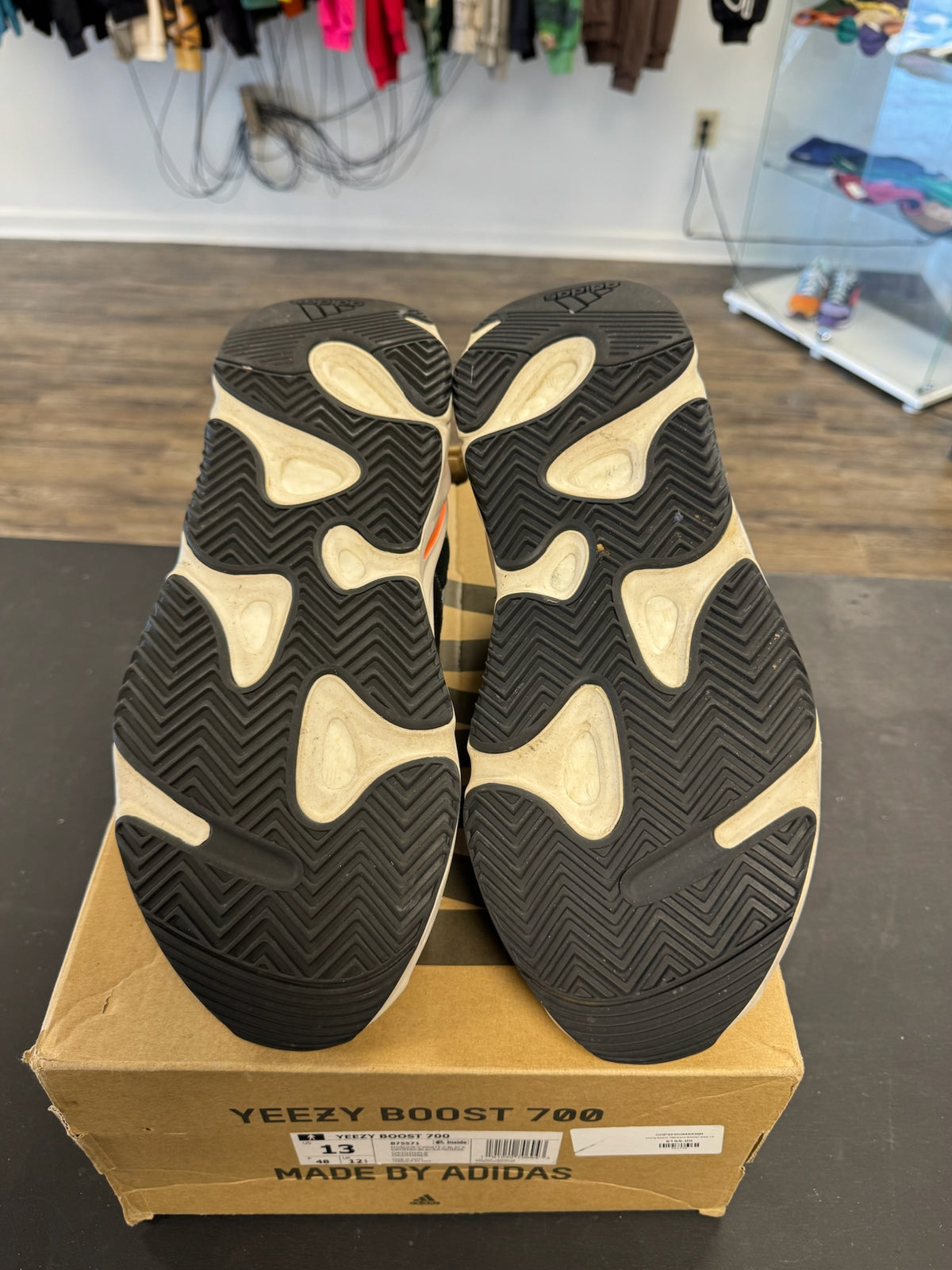 Yeezy Boost 700 Wave Runner Size 13