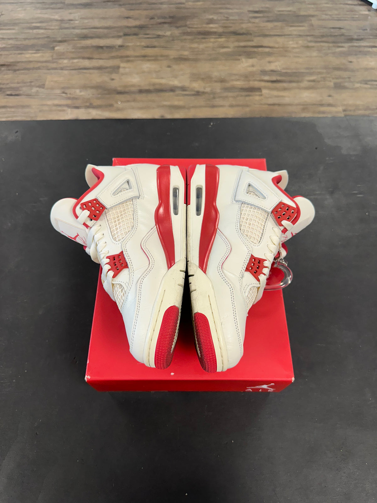 Air Jordan 4s "Valentines Day Sierra Red" Size 8.5