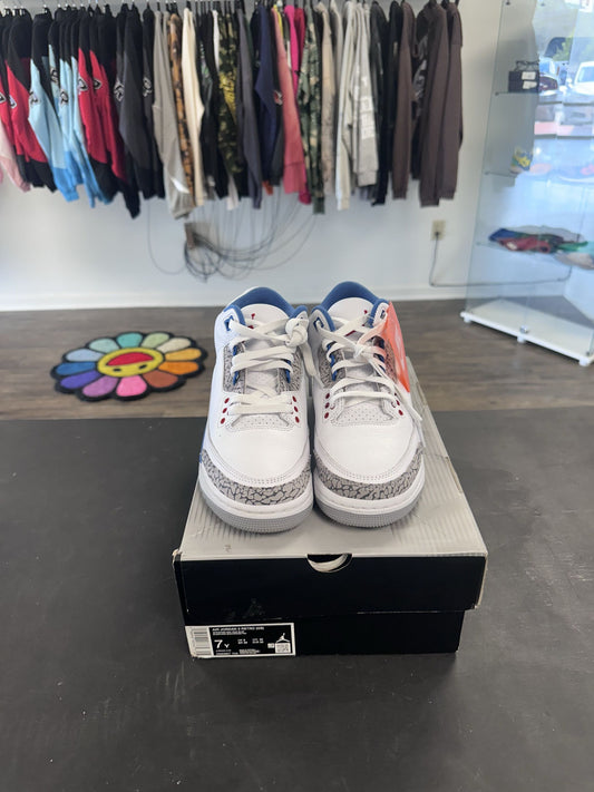 Air Jordan 3s "True Blue" Size 7