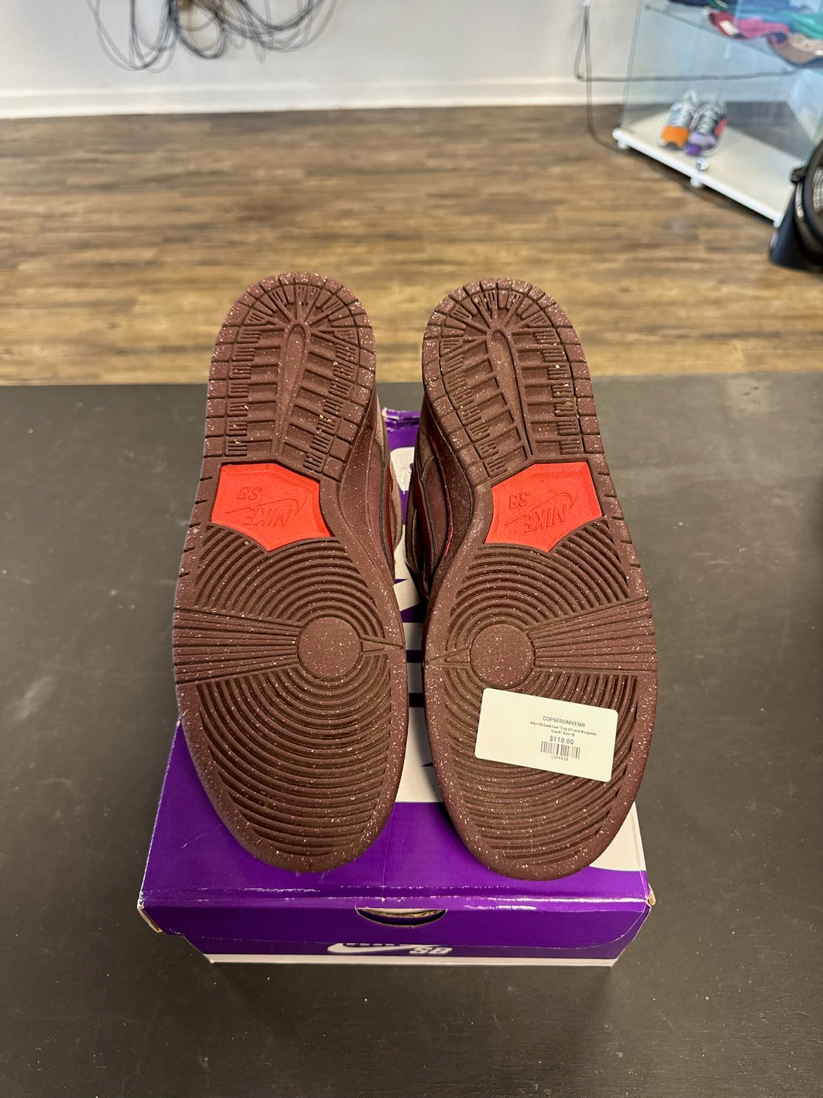 Nike SB Dunk Low "City Of Love Burgundy Crush" Size 10