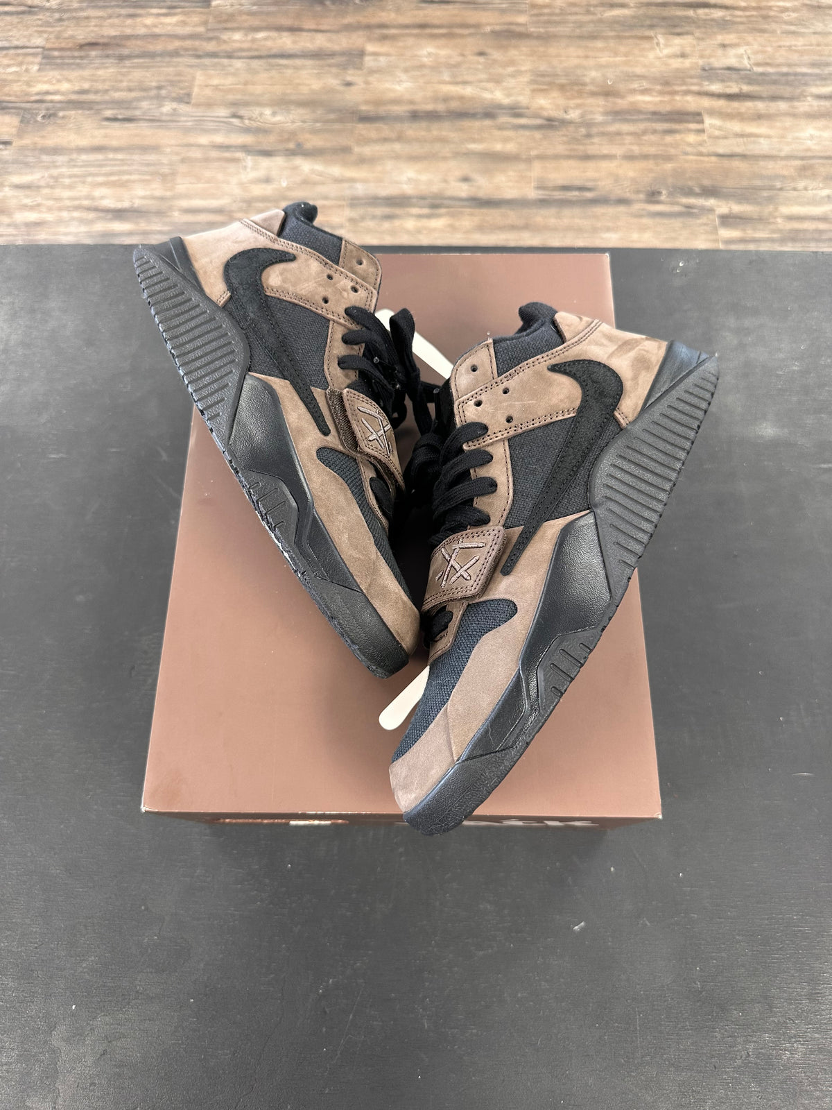 Travis Scott Dark Mocha Size 11