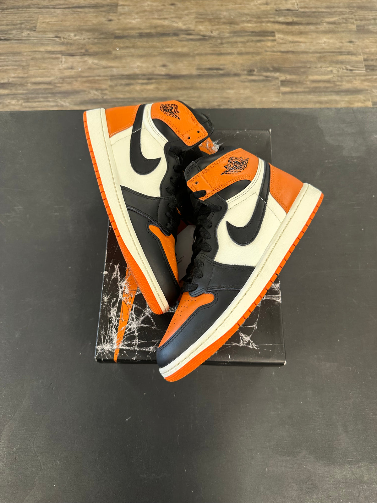 Air Jordan 1s "Shattered Backboard" Size 10.5