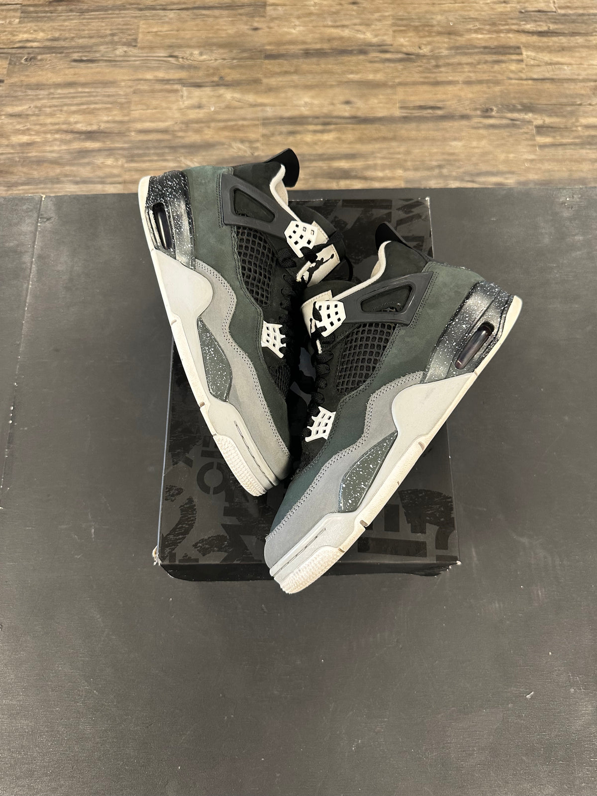 Air Jordan 4s "Fear" Size 9