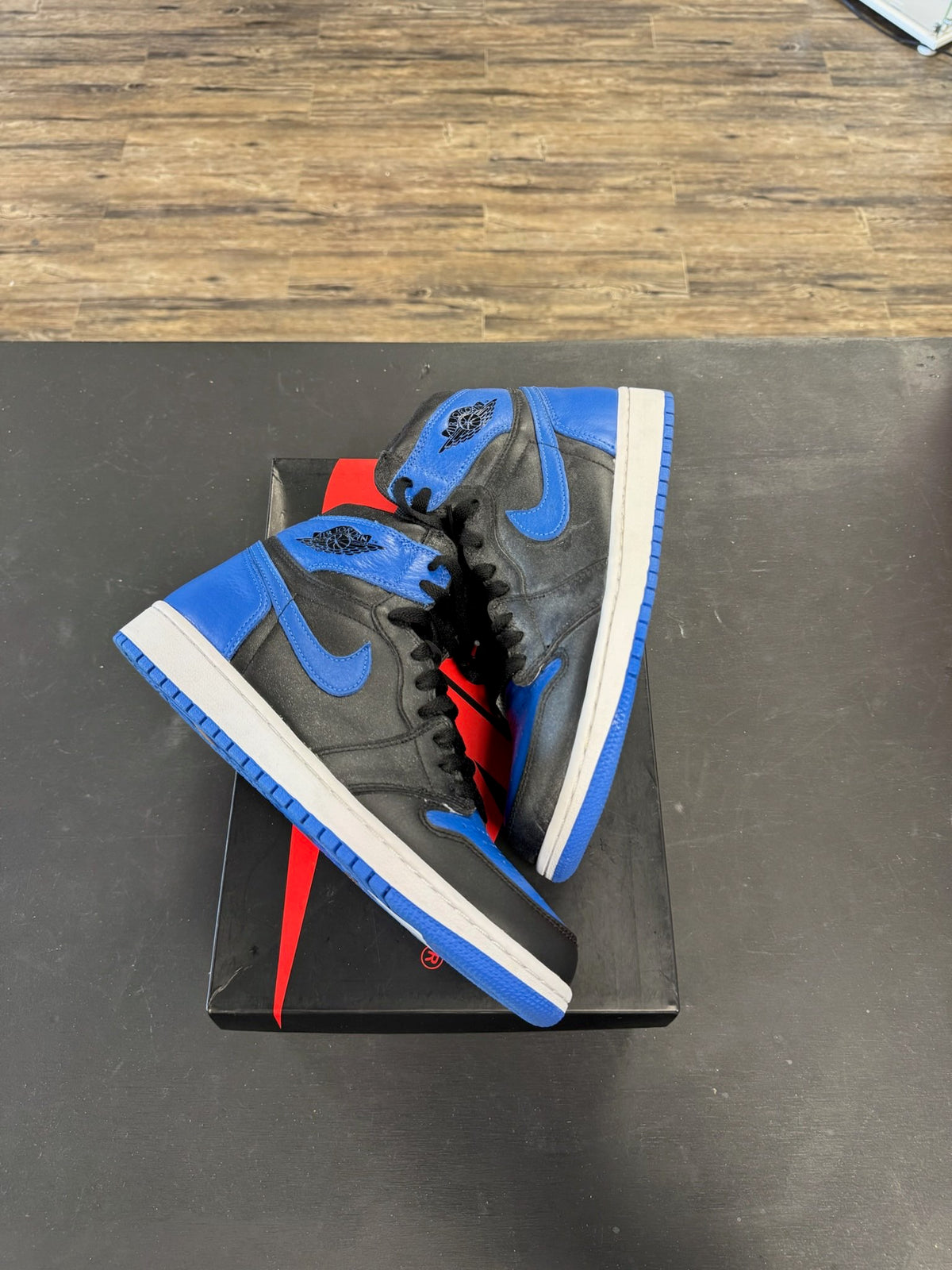 Air Jordan 1s "Royal" Size 8.5