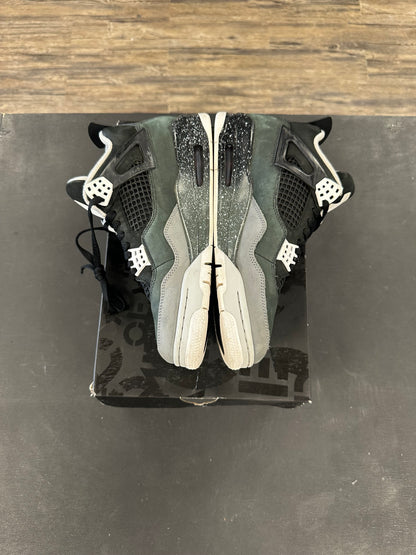 Air Jordan 4s "Fear" Size 9