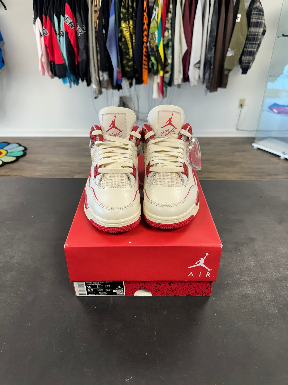 Air Jordan 4s "Valentines Day Sierra Red" Size 8.5