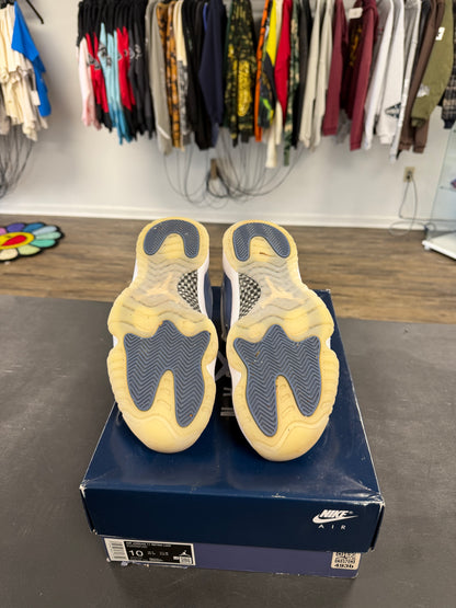 Air Jordan 11s Low "Midnight Navy" Size 10