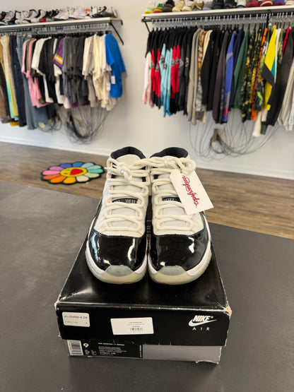 Air Jordan 11s "Concord 2018" Size 9