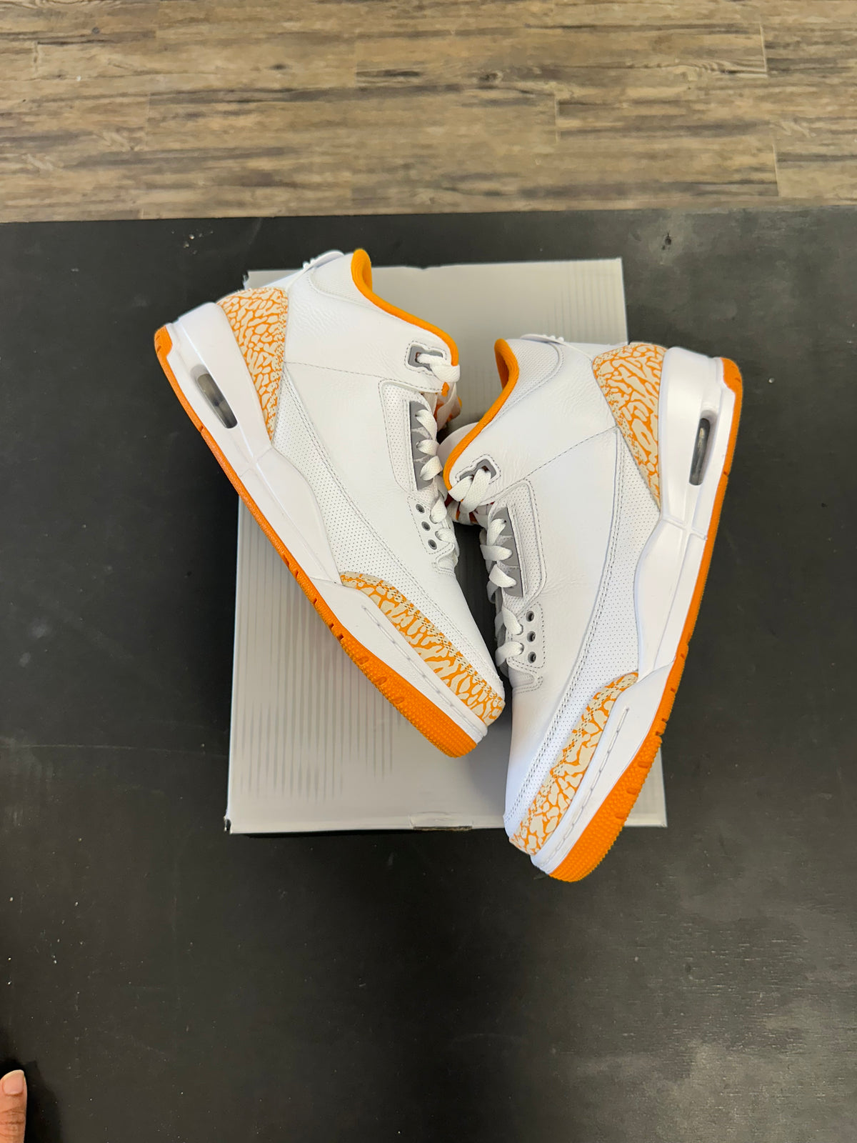 Air Jordan 3s "Orange Citrus" Size 8.5