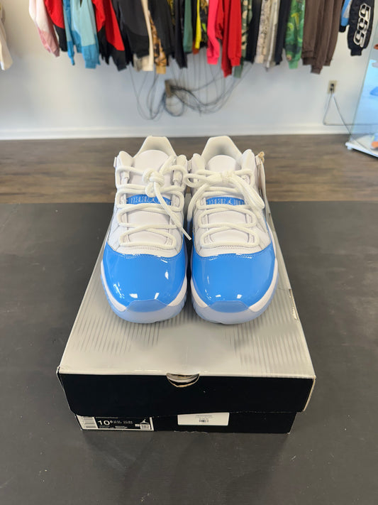 Air Jordan 11s "UNC" size 10.5