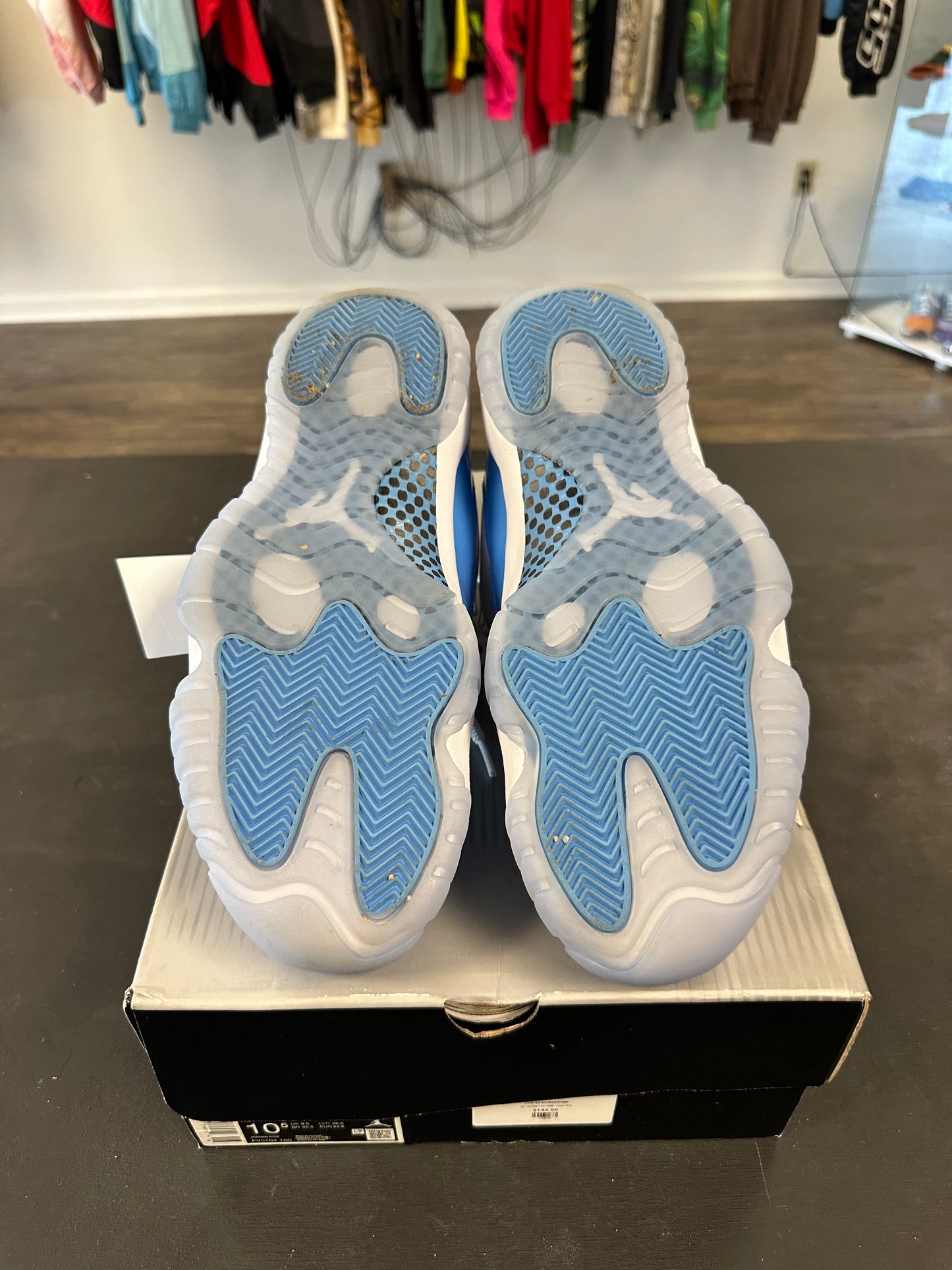 Air Jordan 11s "UNC" size 10.5