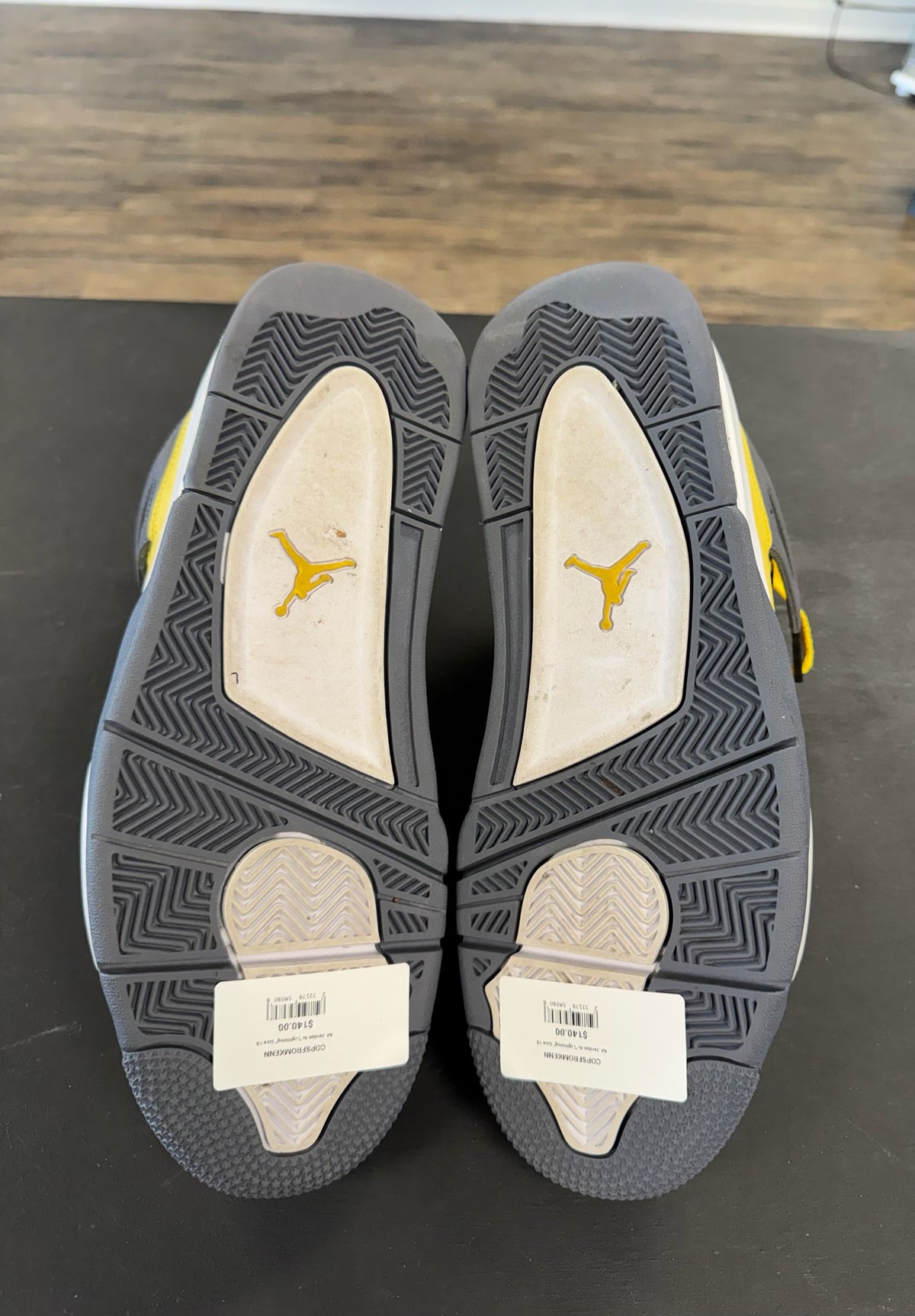 Air Jordan 4s "Lightning" Size 10