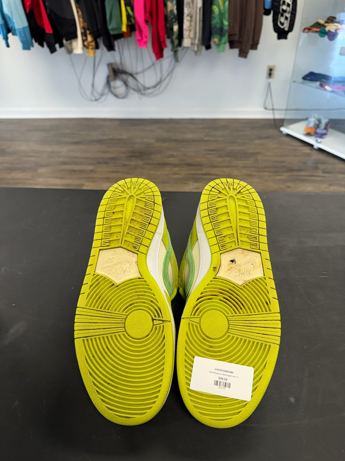 Nike SB Dunk Low "Green Apple" Size 7.5
