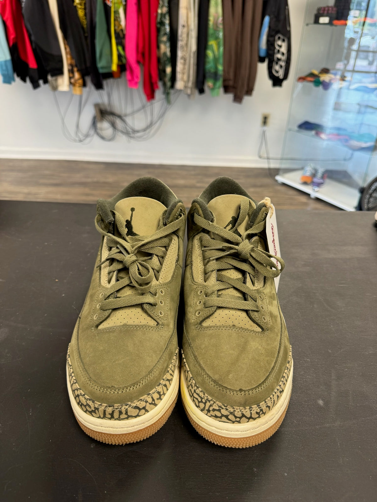 Air Jordan 3s "Olive" Size 9.5