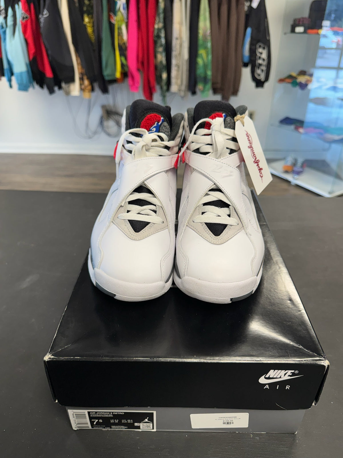 Air Jordan 8s "Bugs Bunny" Size 7.5M