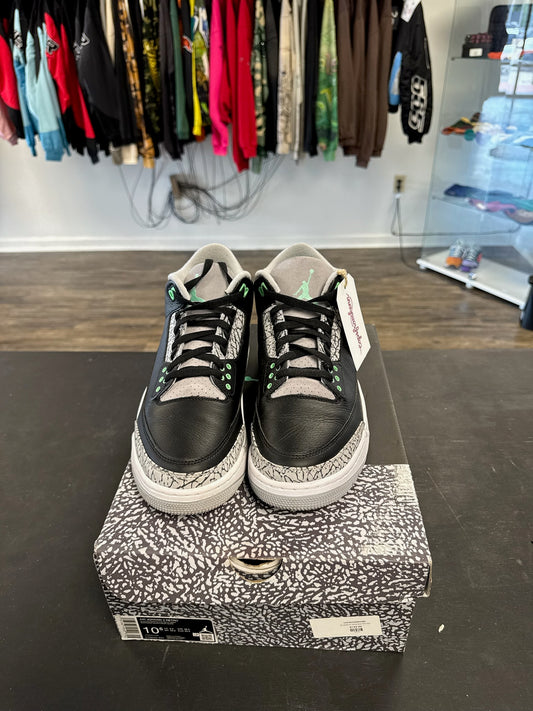 Air Jordan 3s "Green Glow" Size 10.5