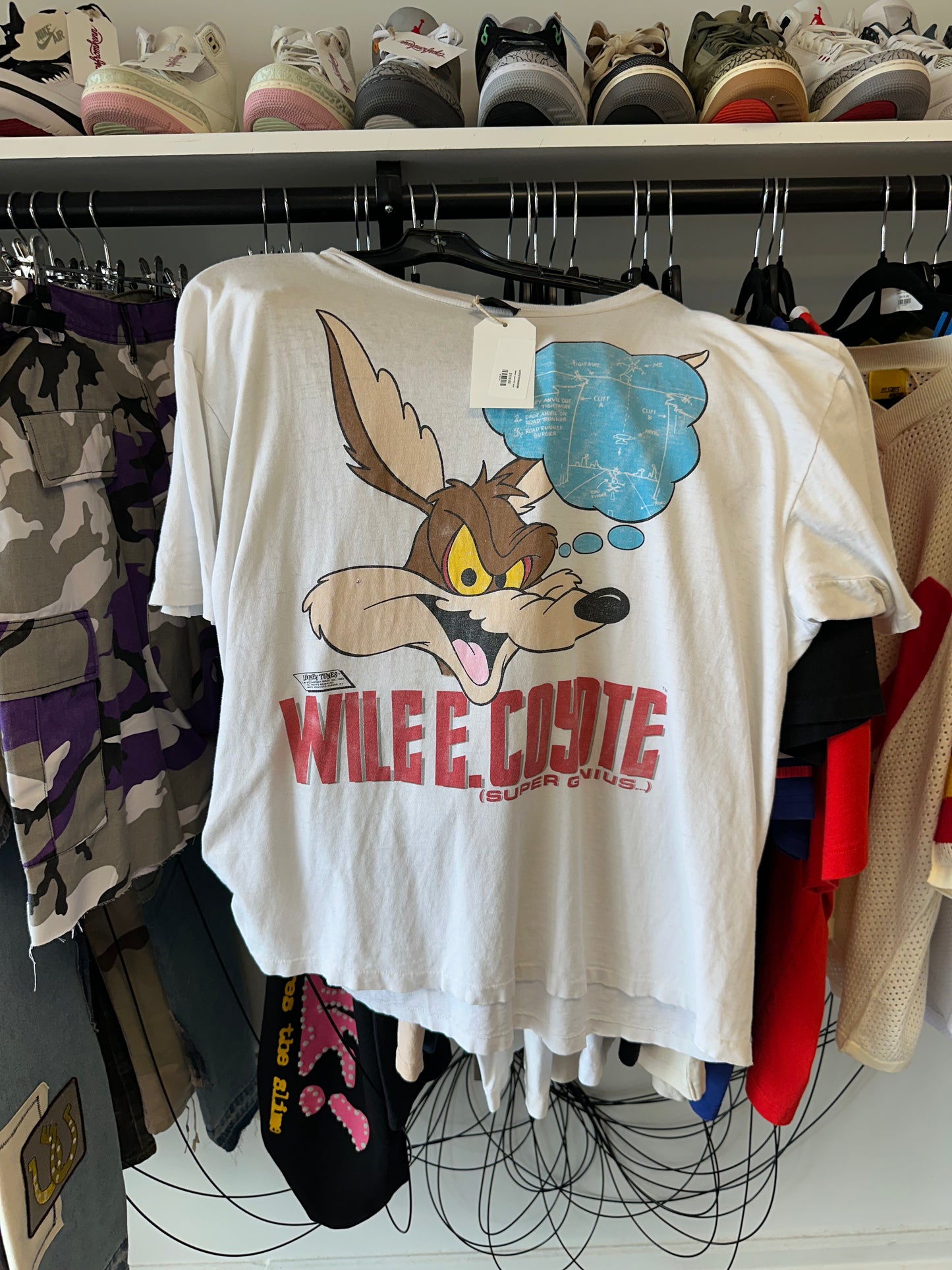 Looney Tunes Tee Large