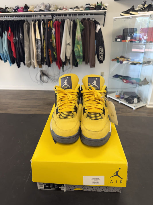 Air Jordan 4 Retro "Lightning" Size 11