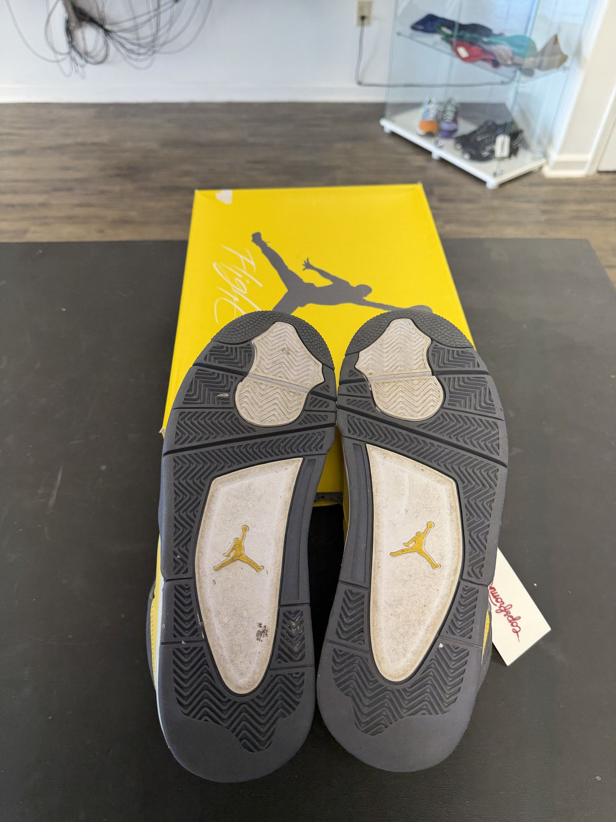 Air Jordan 4 Retro "Lightning" Size 11