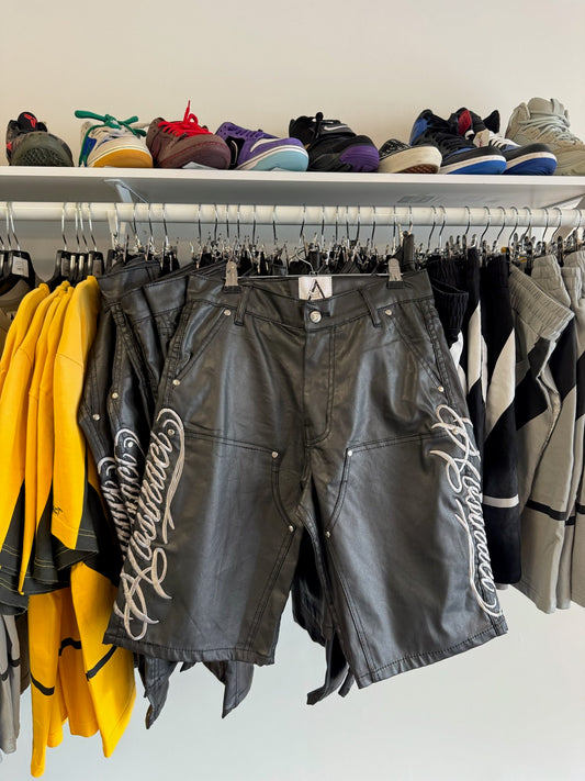 Abstract Black/White Leather Shorts Size 28