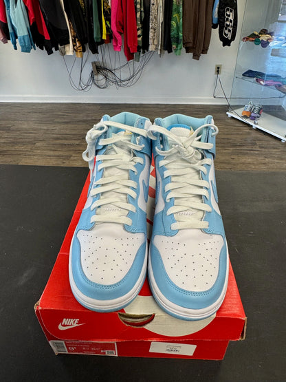 Nike Dunk High Size 9.5