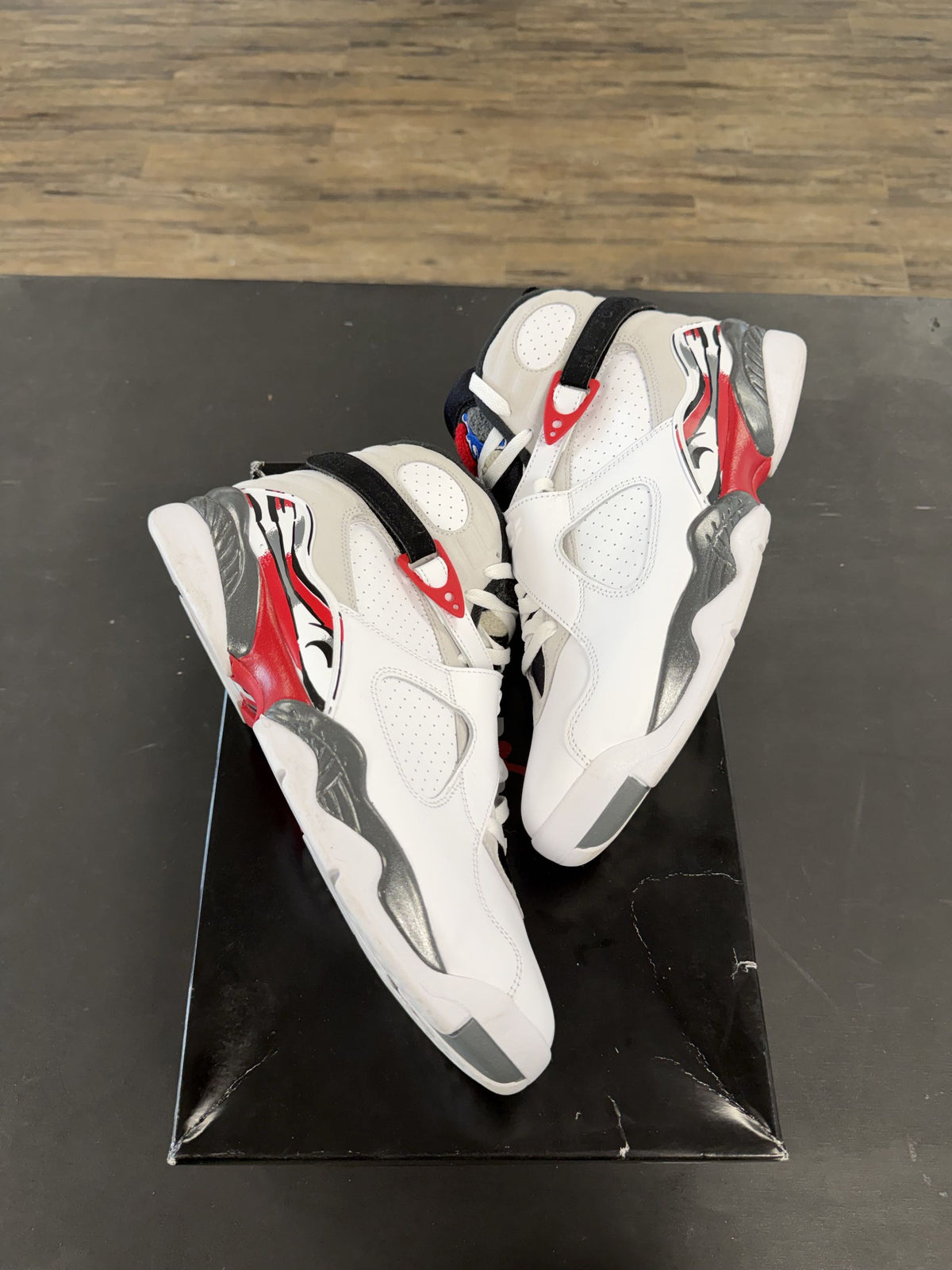 Air Jordan 8 "Bugs Bunny" Size 11